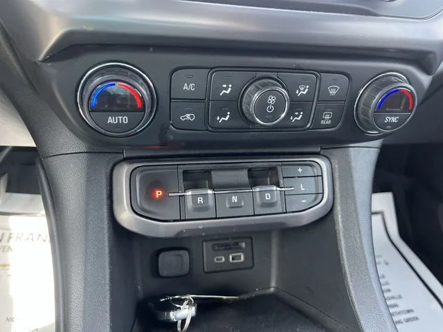 Used 2021 Black GMC AT4 image 19