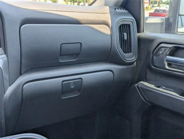 Used 2024 White GMC Pro image 15