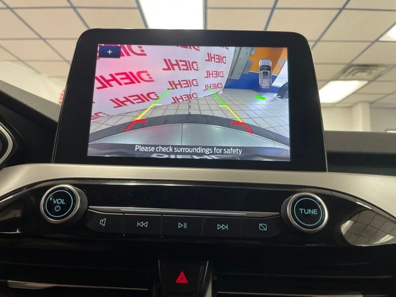 Used 2020 Black Ford SEL image 31