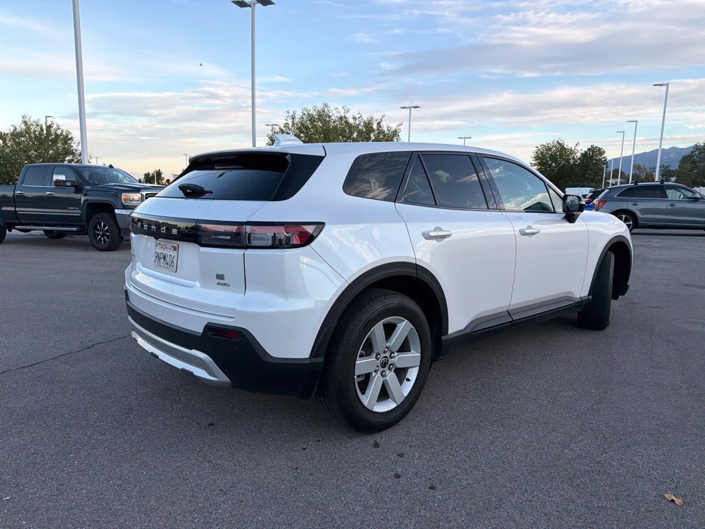 Used 2024 White Honda EX image 6