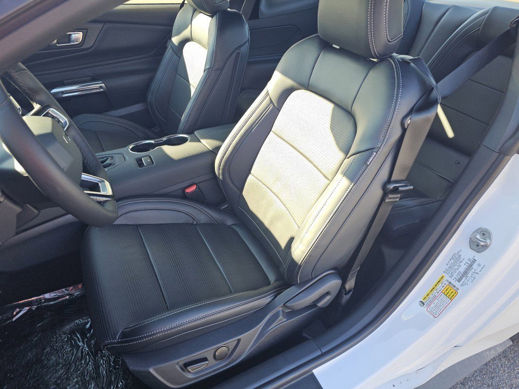 New 2026 Oxford White Ford EcoBoost Premium image 6