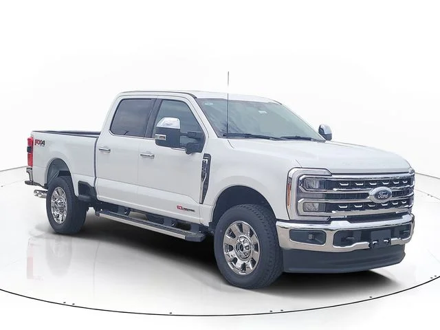New 2026 Oxford White Ford Lariat image 3