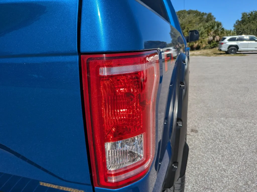 Used 2016 Blue Flame Metallic Ford XLT image 14