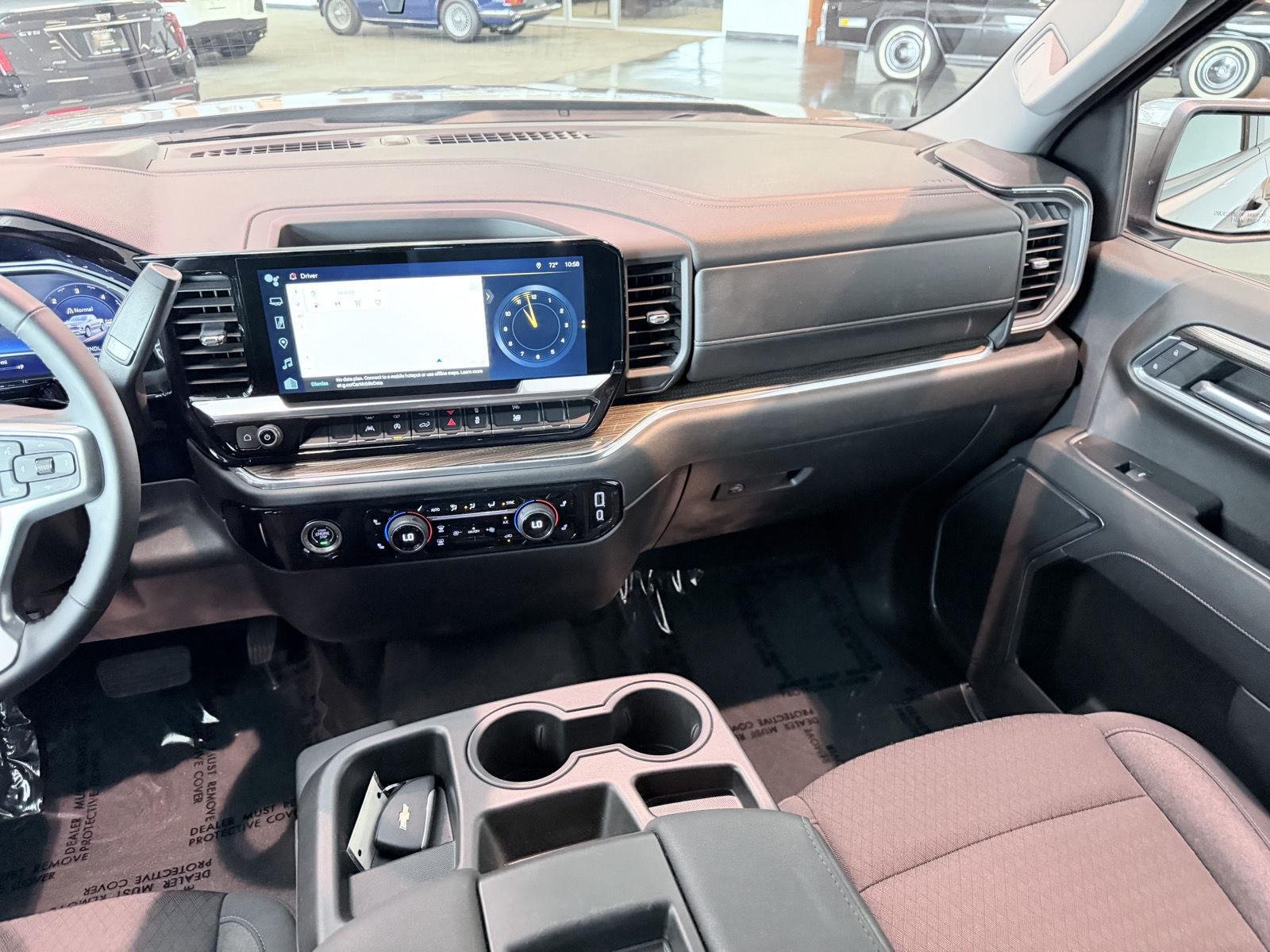 2024 Chevrolet Silverado 1500 LT - Photo 39