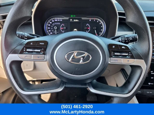 Used 2024 White Hyundai SEL image 31