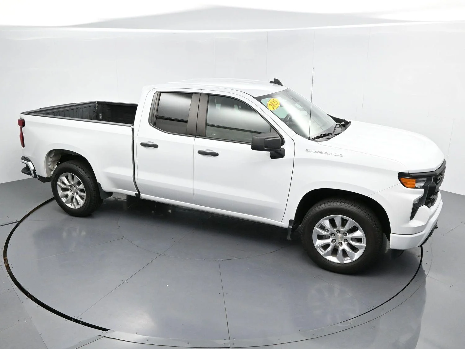 Used 2023 Summit White Chevrolet Custom image 34