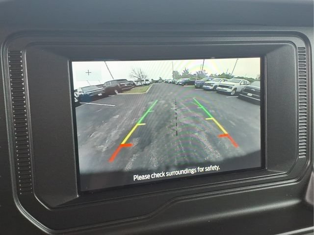 Used 2023  Ford Base image 6