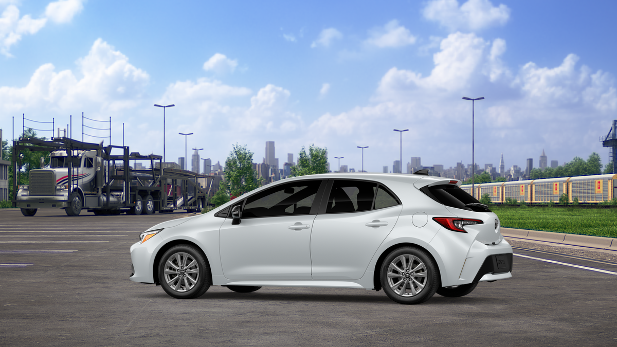 New 2027 Wind Chill Pearl Toyota SE image 5