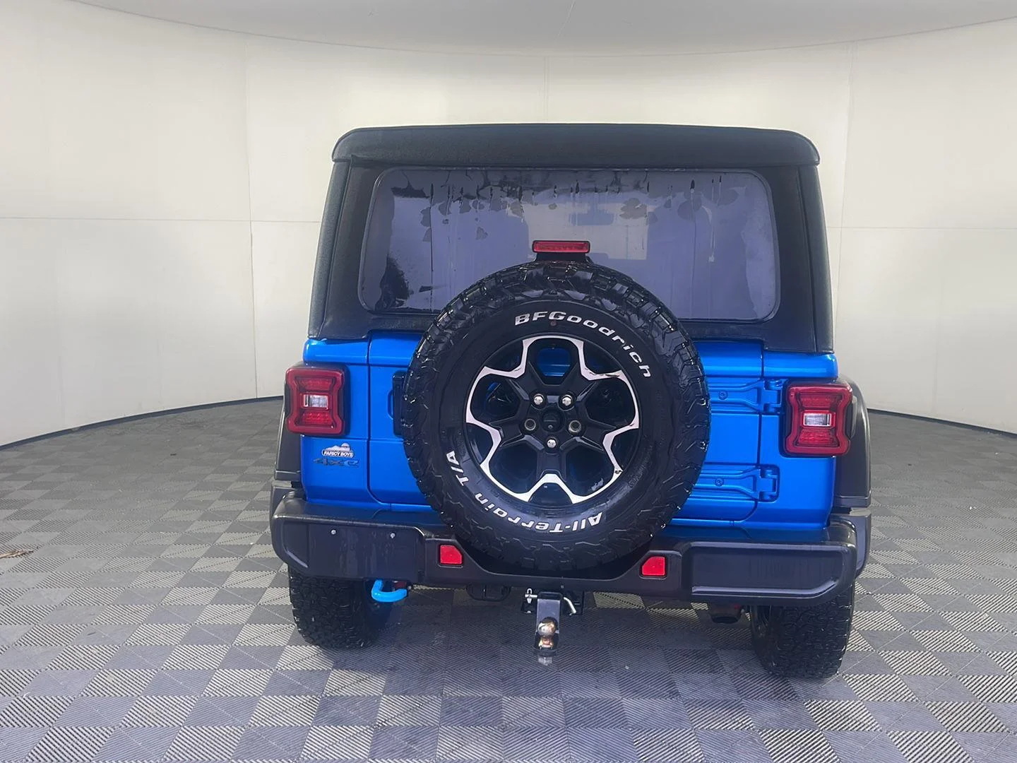 Used 2021 Hydro Blue Pearlcoat Jeep Unlimited Rubicon image 8