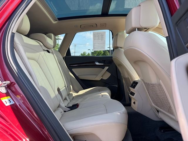 Used 2018 Matador Red Metallic Audi 2.0T image 9