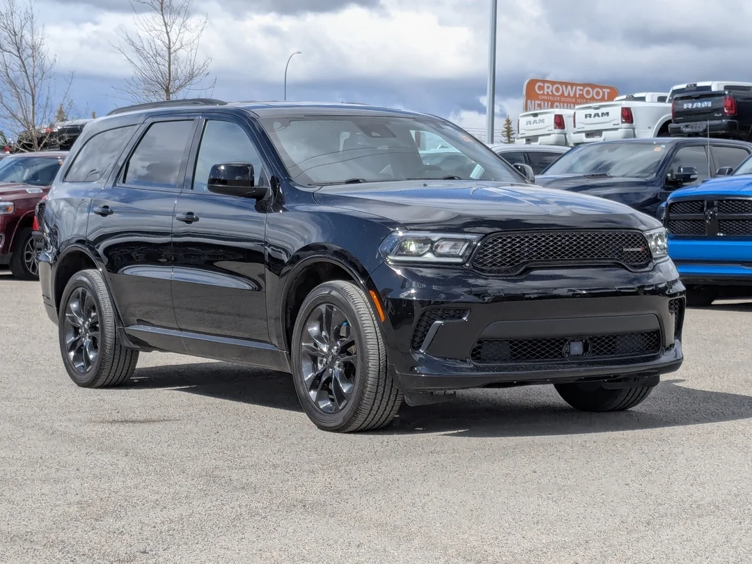 Certified Used 2024 Black Dodge SXT Plus - - AWD - Blacktop Pkg - 3rd-Row Seating (7-Pass) - Power Sunroof & More! image 2
