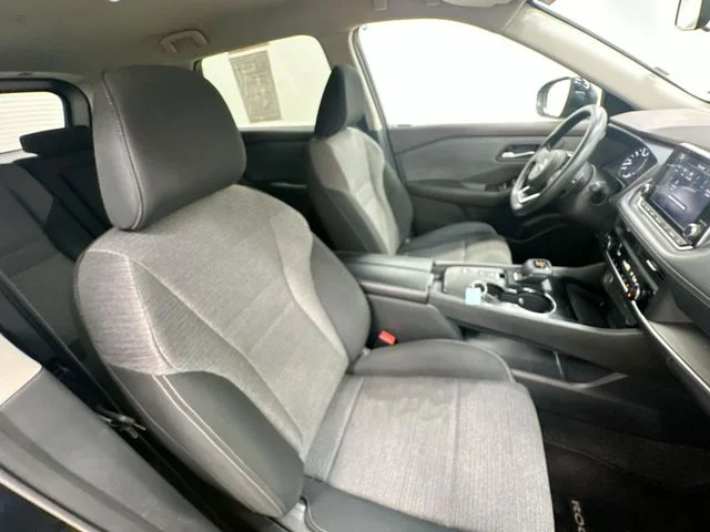 Used 2023 Black Nissan SV image 25