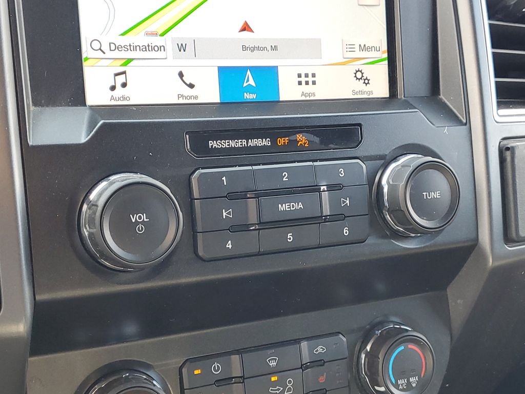 Used 2019 Black Metallic Ford XLT image 24