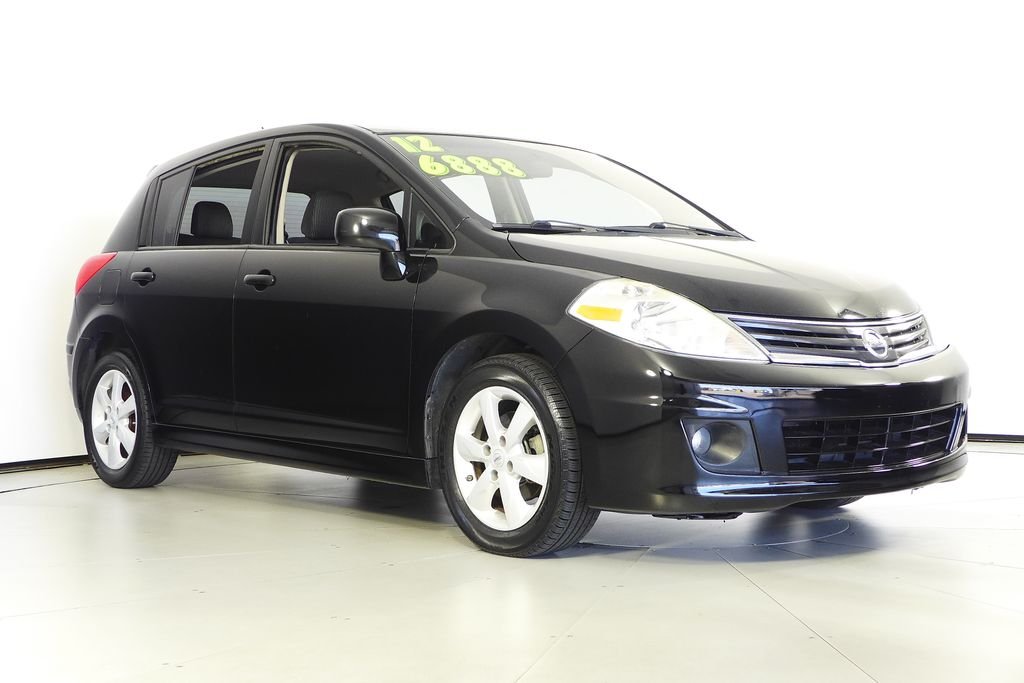 Used 2012 Black Nissan 1.8 SL image 4