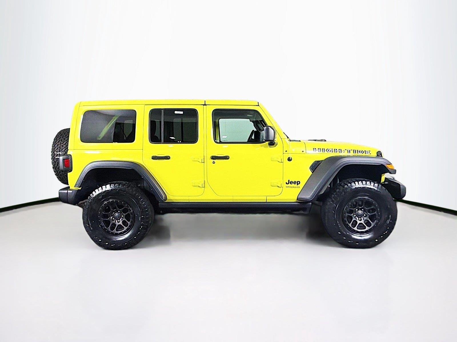 Used 2022  Jeep Unlimited High Tide image 12