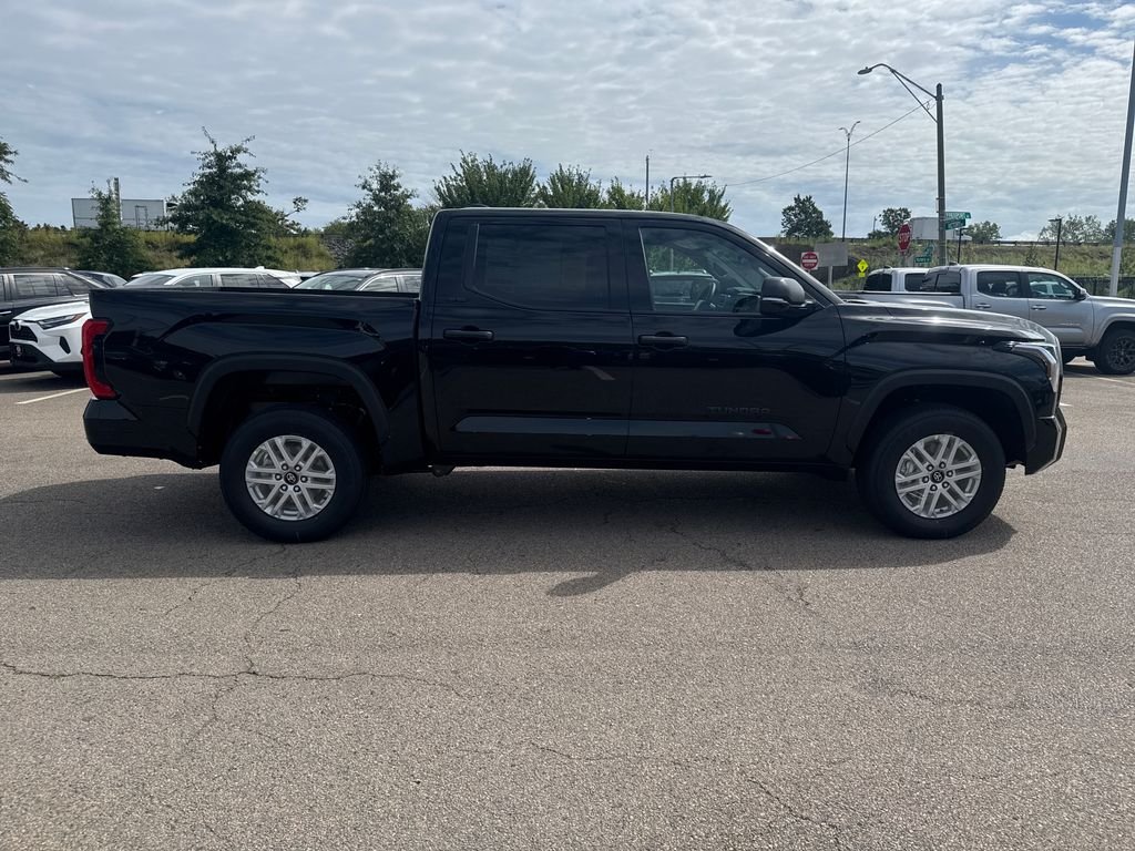 New 2026 Midnight Black Metallic Toyota SR5 image 9