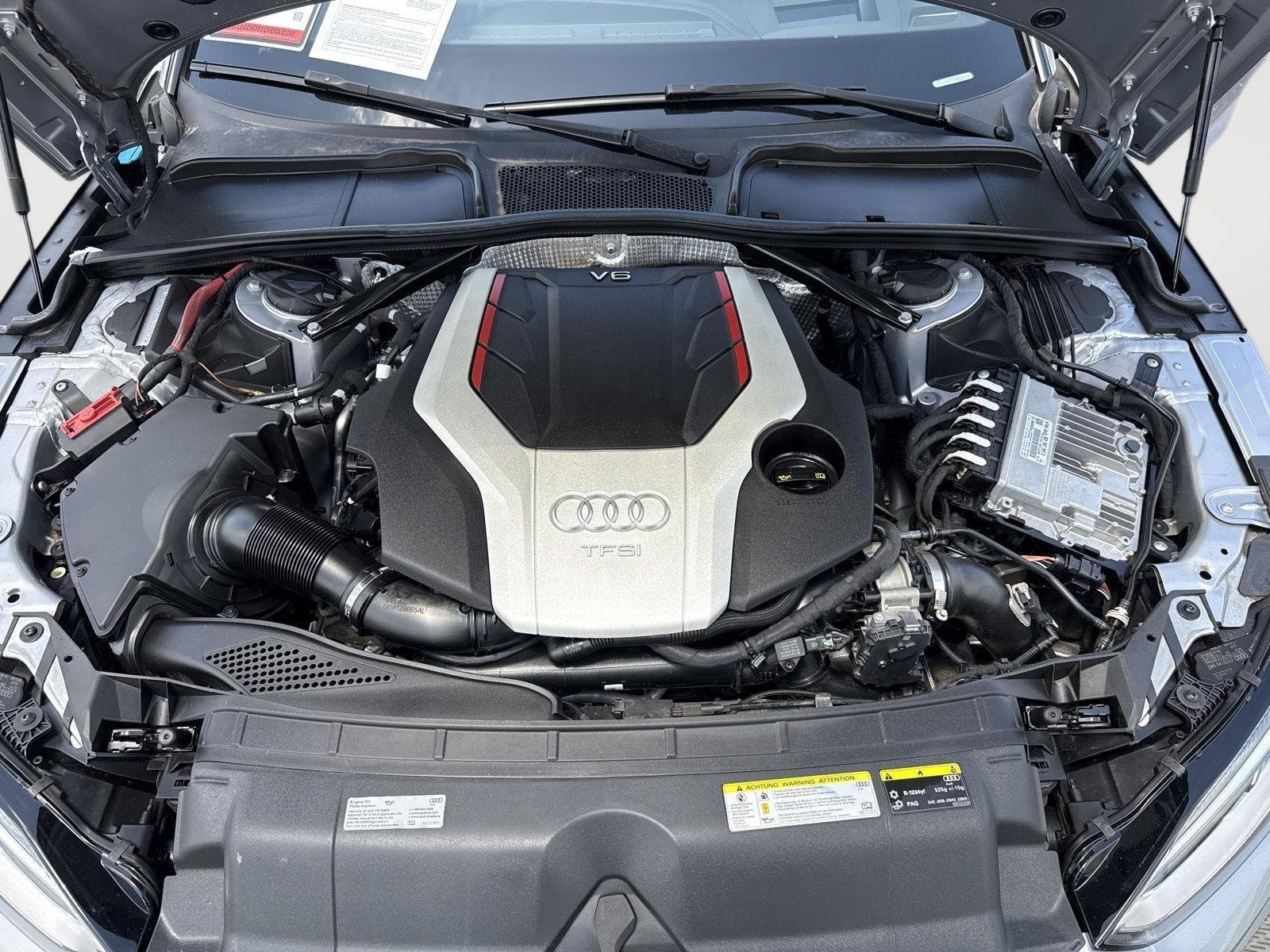 Used 2018 Florett Silver Metallic/Black Roof Audi Prestige image 4