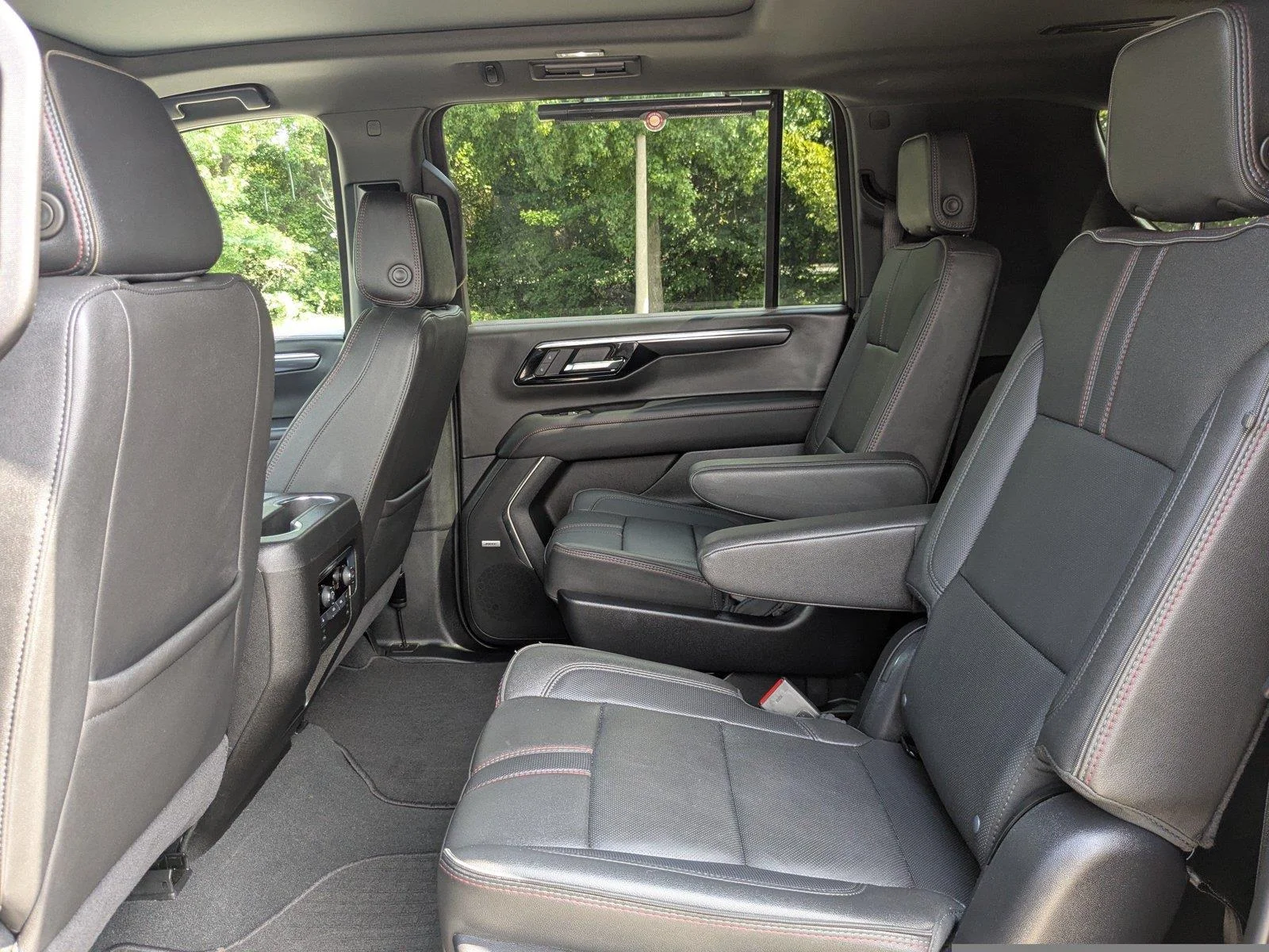 Used 2025 Black Chevrolet RST image 13