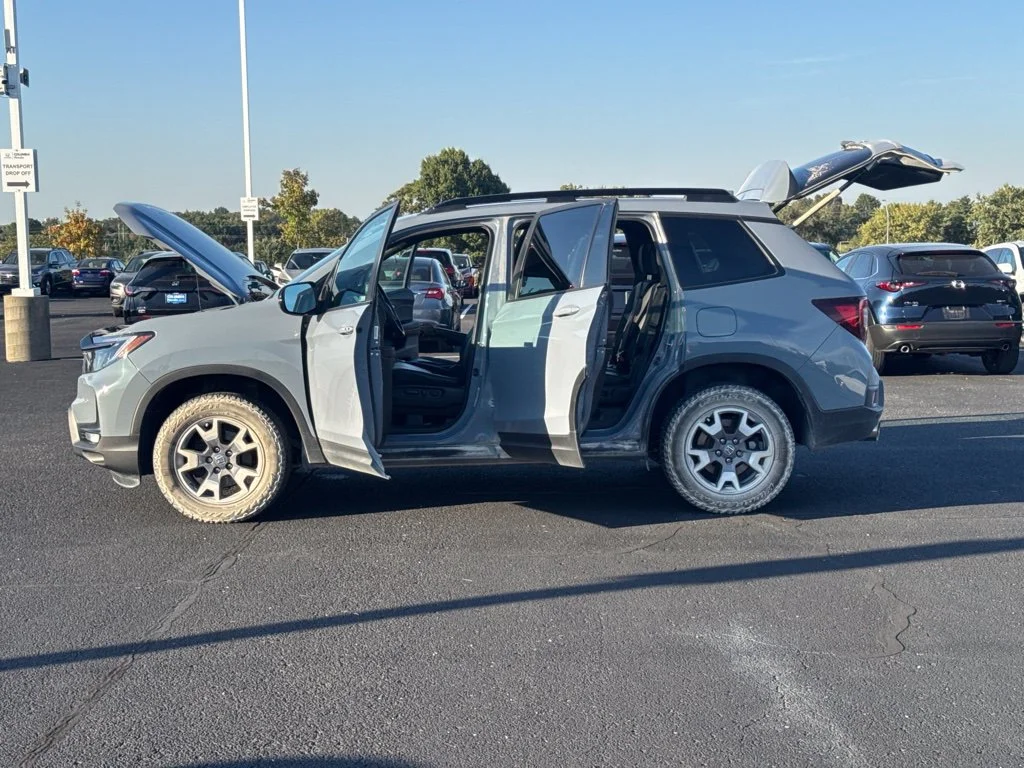 Used 2023 Gray Honda TrailSport image 14