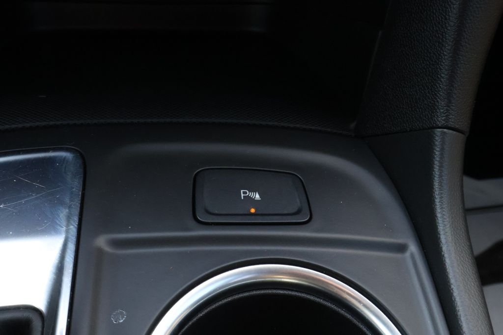 Used 2024 Summit White Chevrolet LT image 26