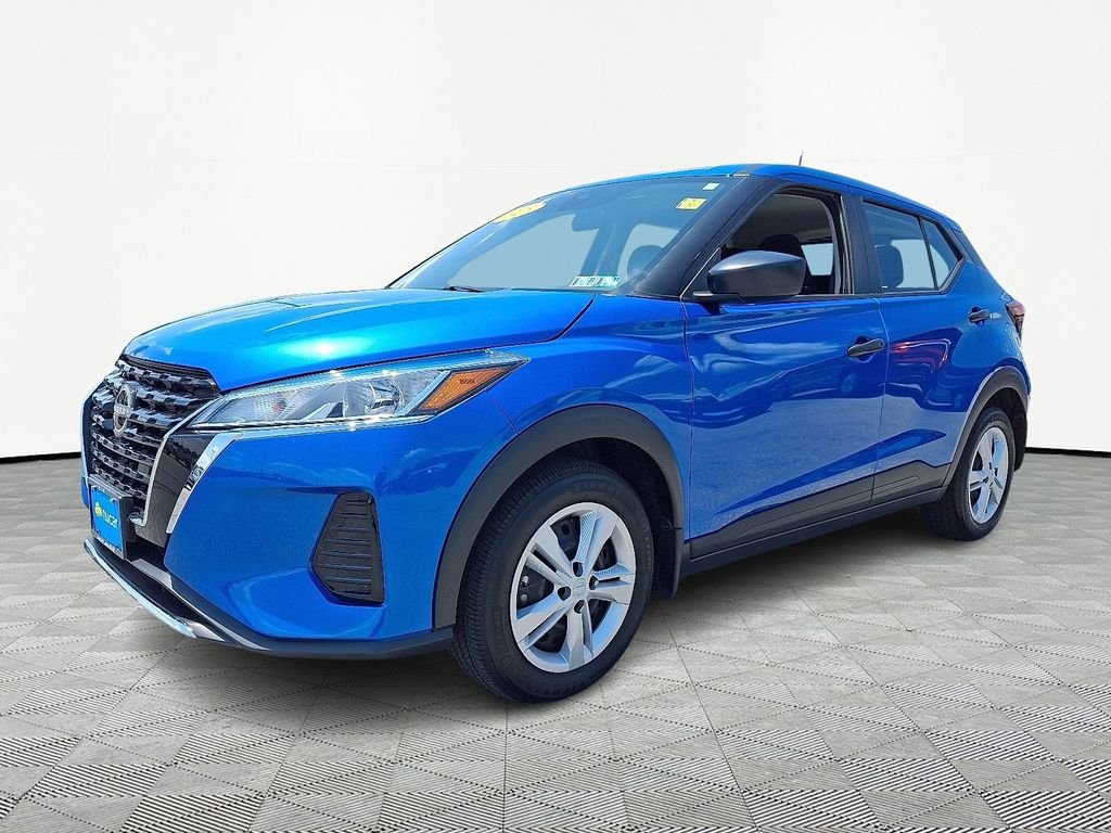 Used 2025 Blue Nissan S image 3