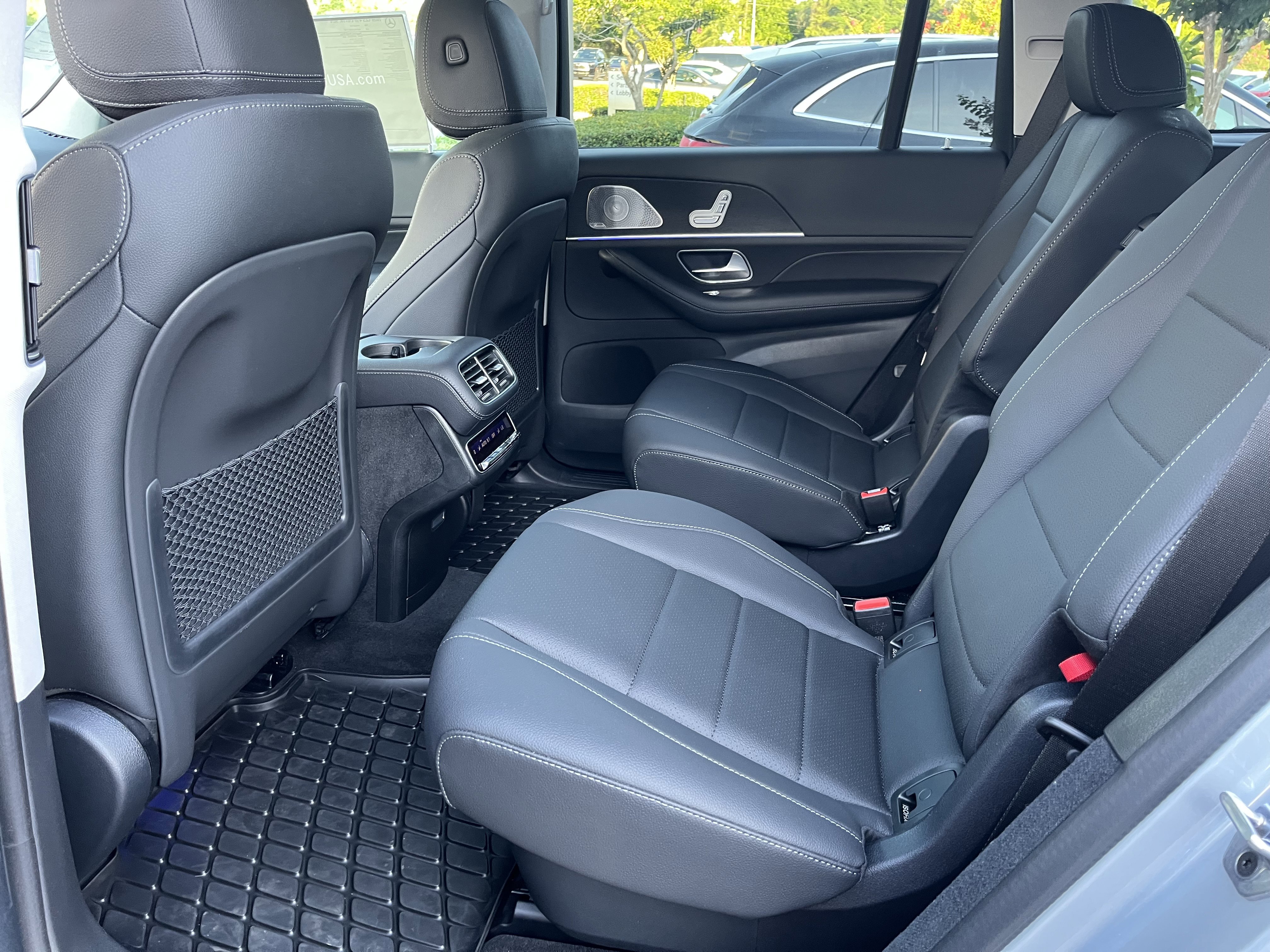 New 2026 CIRRUS SILVER Mercedes-Benz GLS 450 image 17