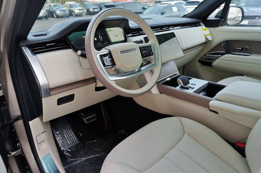 Used 2026 Gold Land Rover SE image 12