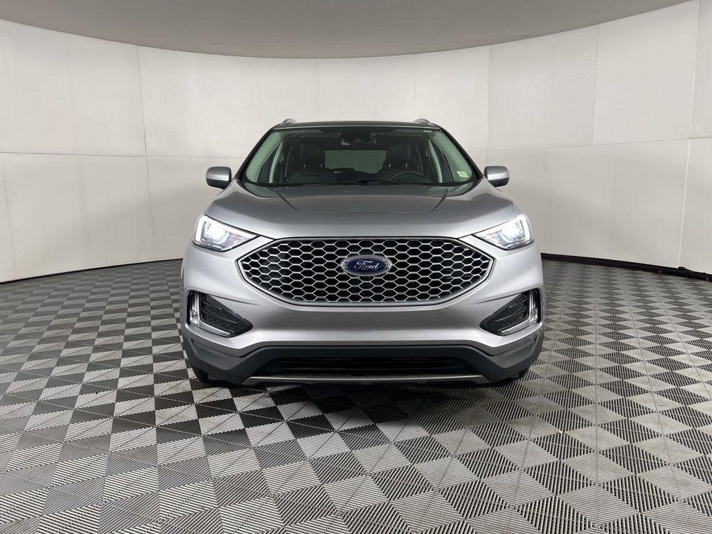 Used 2024 Silver Metallic Ford SEL image 10