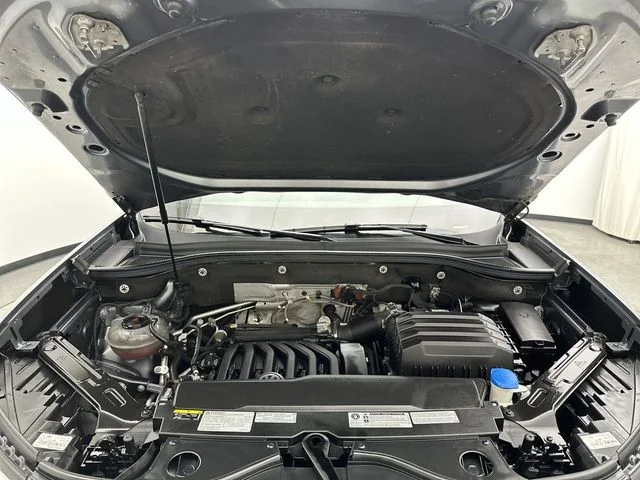 Used 2021 Gray Volkswagen 3.6L V6 SE w/Technology image 25