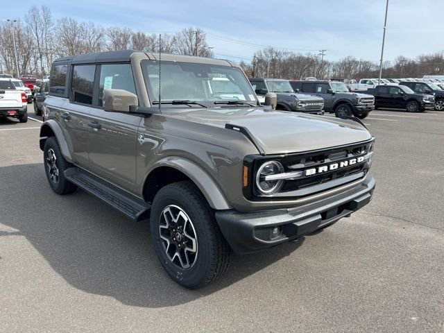 2026 Ford Bronco Outer Banks 4x4's photo
