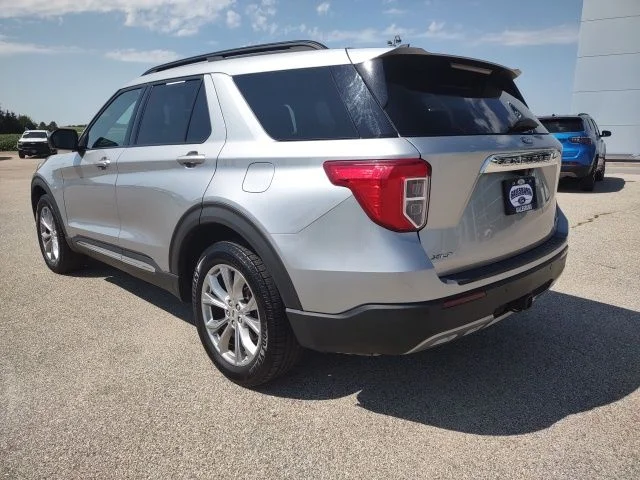 Certified Used 2021 Silver Metallic Ford XLT image 3