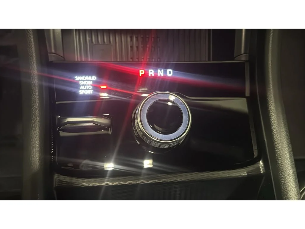 New 2026 Silver Zynith Exterior Paint Jeep Laredo Altitude image 25