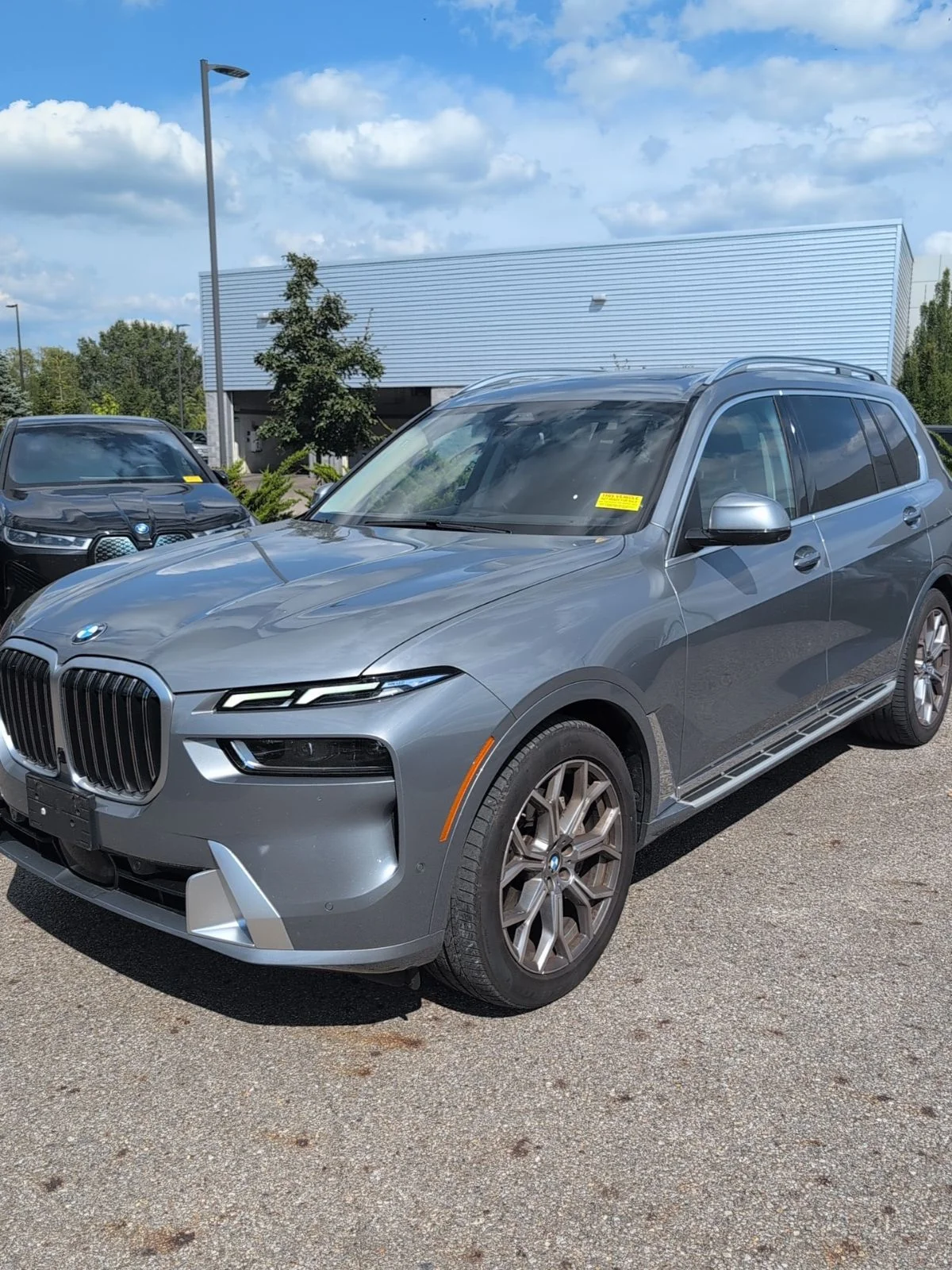 Used 2024 Gray BMW  image 1