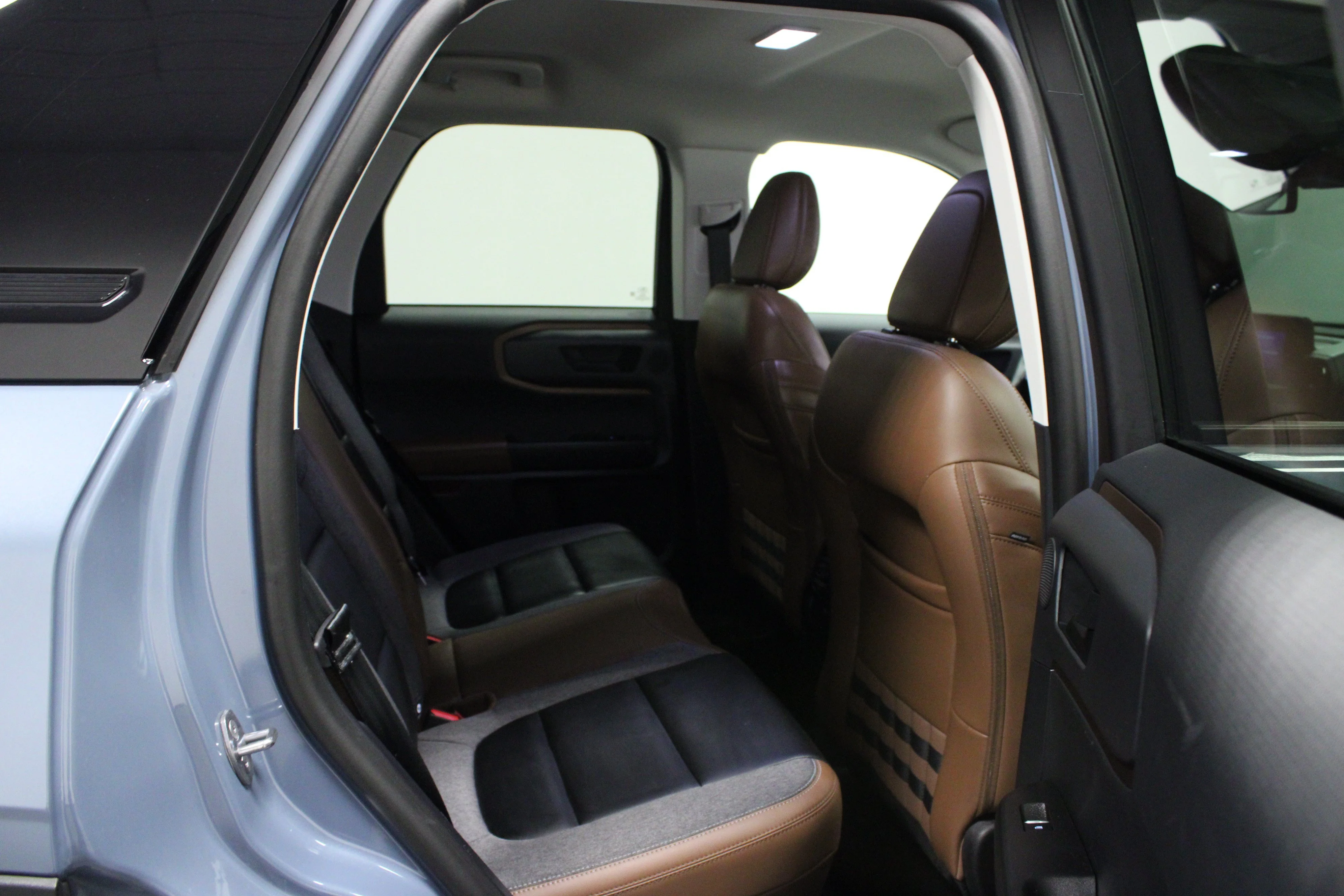 Used 2024 Azure Gray Metallic Ford Outer Banks image 15