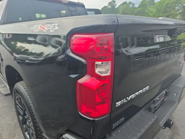 Used 2026 Black Chevrolet Custom image 34