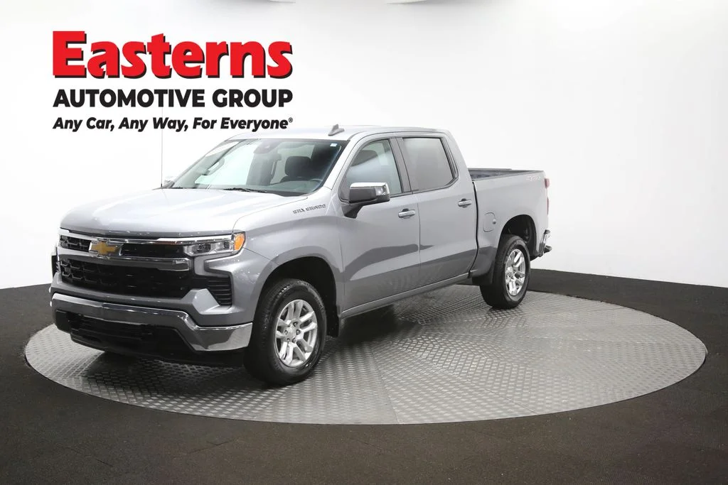 Used 2023 Gray Chevrolet LT image 57