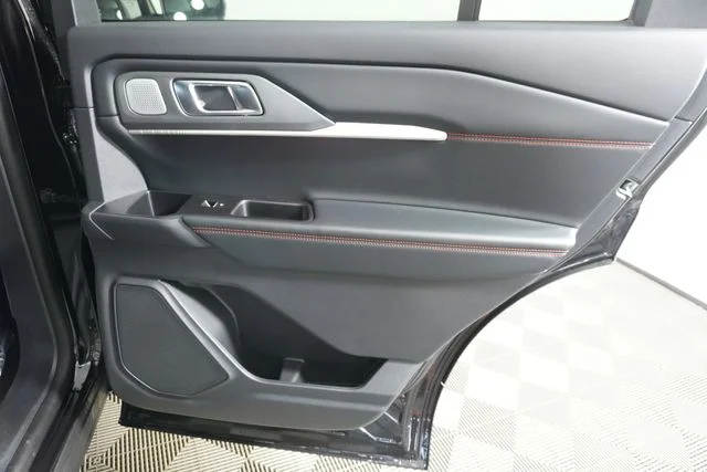 New 2026 Agate Black Metallic Ford ST image 32