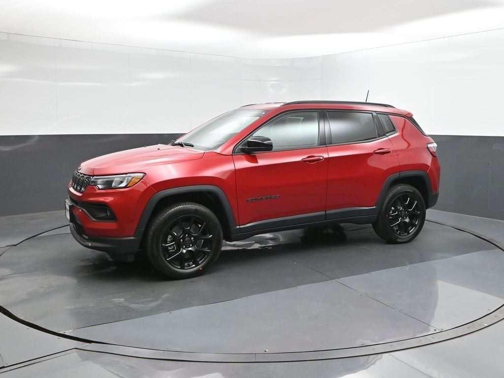 New 2026 Red Hot Pearlcoat Jeep Latitude image 30