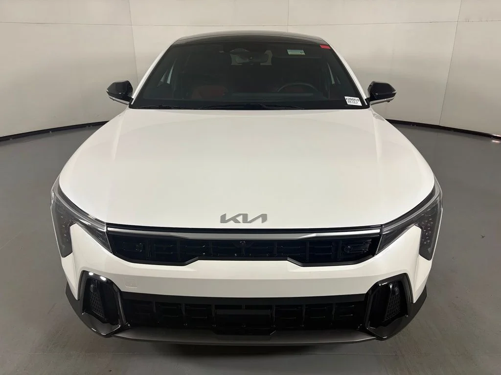 New 2026 Snow White Pearl Kia GT-Line Turbo image 3