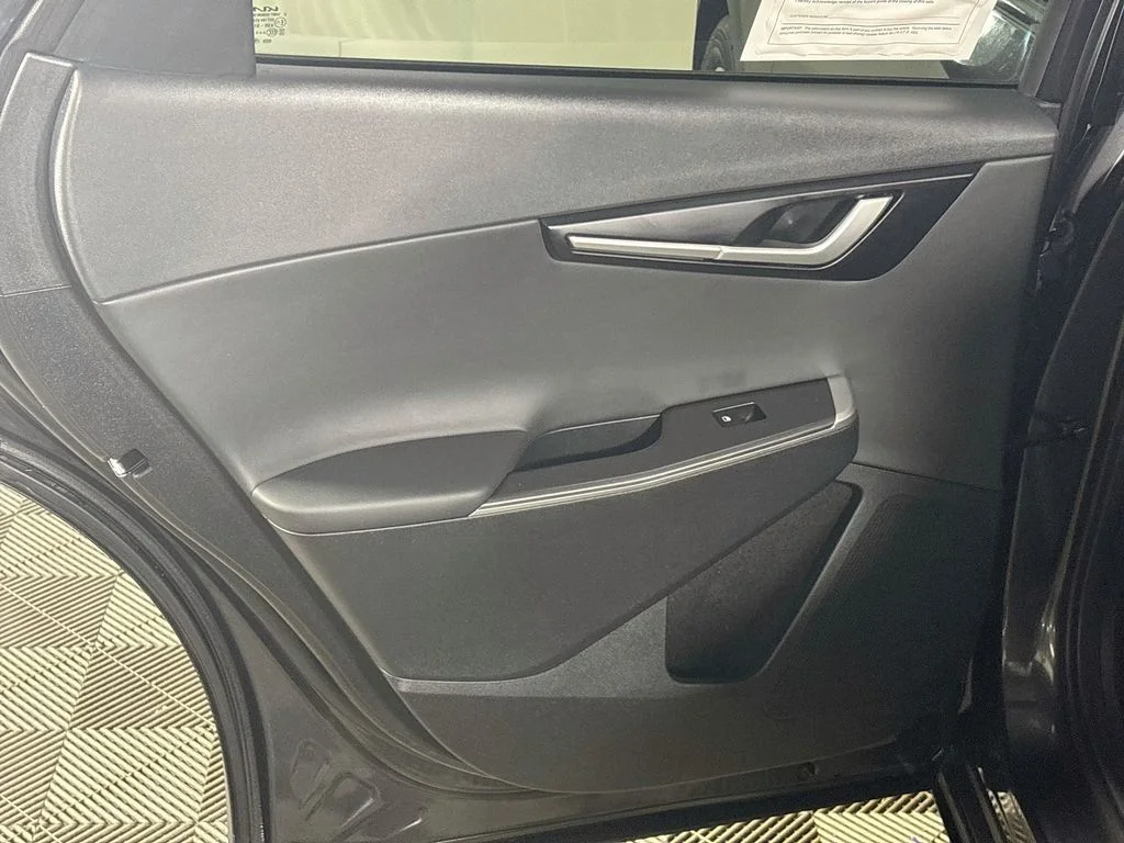 Used 2024 Gray Kia Light image 19