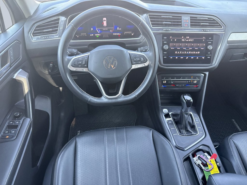 Used 2023 Platinum Gray Metallic Volkswagen 2.0T SE image 14