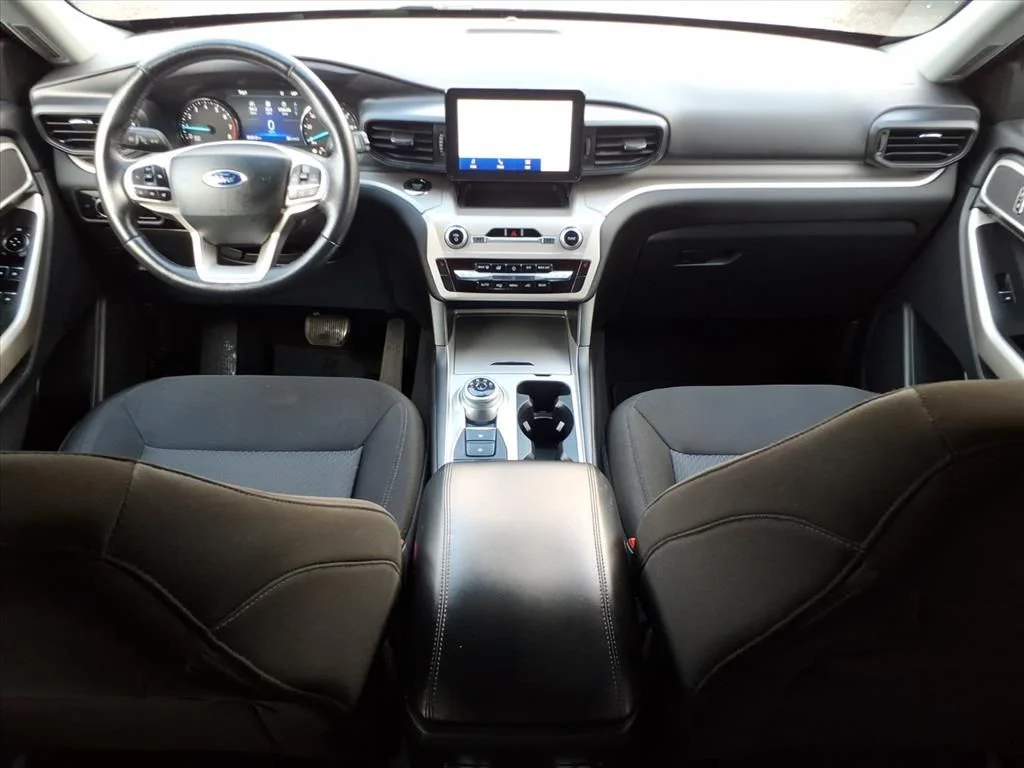 Certified Used 2023 Silver Ford XLT image 10