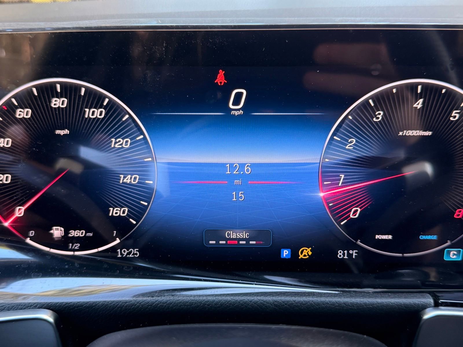 New 2026 Polar White Mercedes-Benz GLB 250 image 52