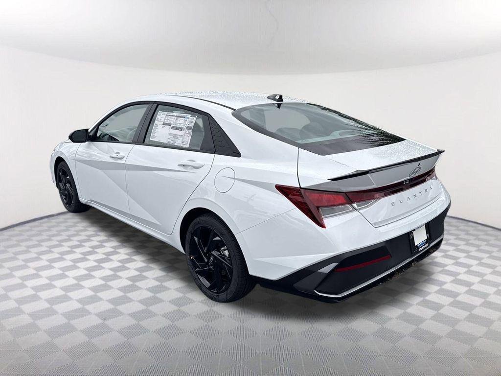 New 2026 White Hyundai SEL Sport image 7