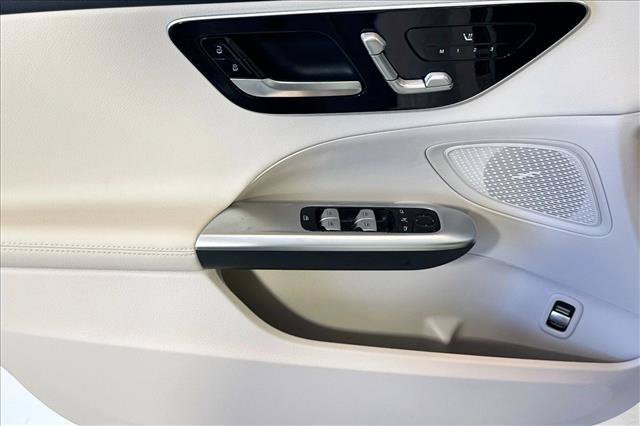 New 2026 Polar White Mercedes-Benz C 300 image 46