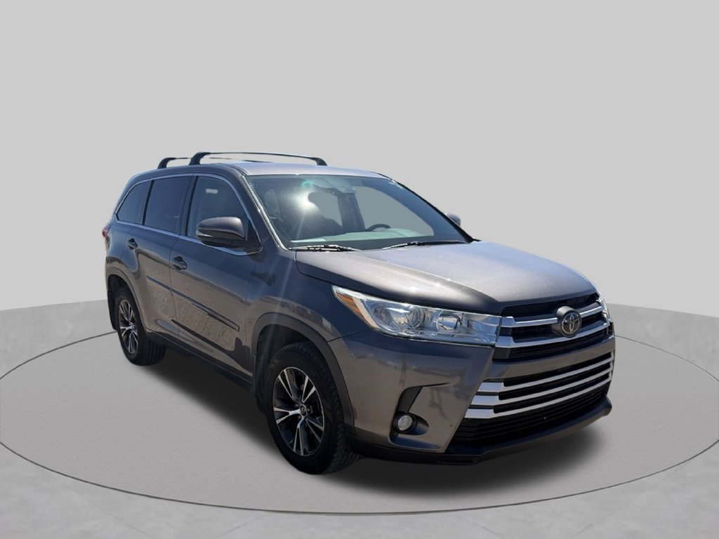 Used 2018 Gray Toyota LE Plus image 2