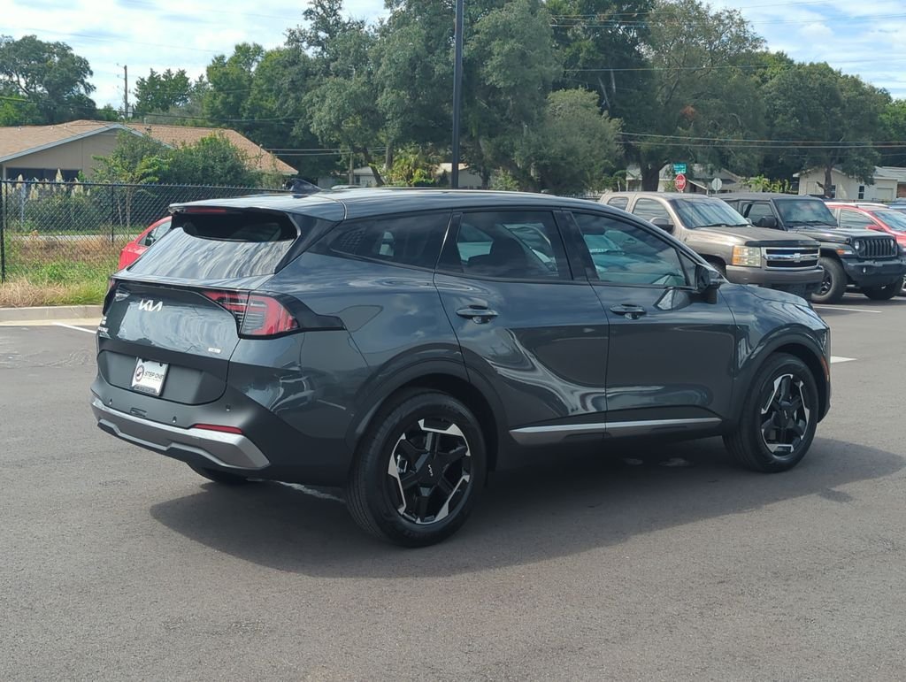 New 2027 Gravity Gray Kia S image 7