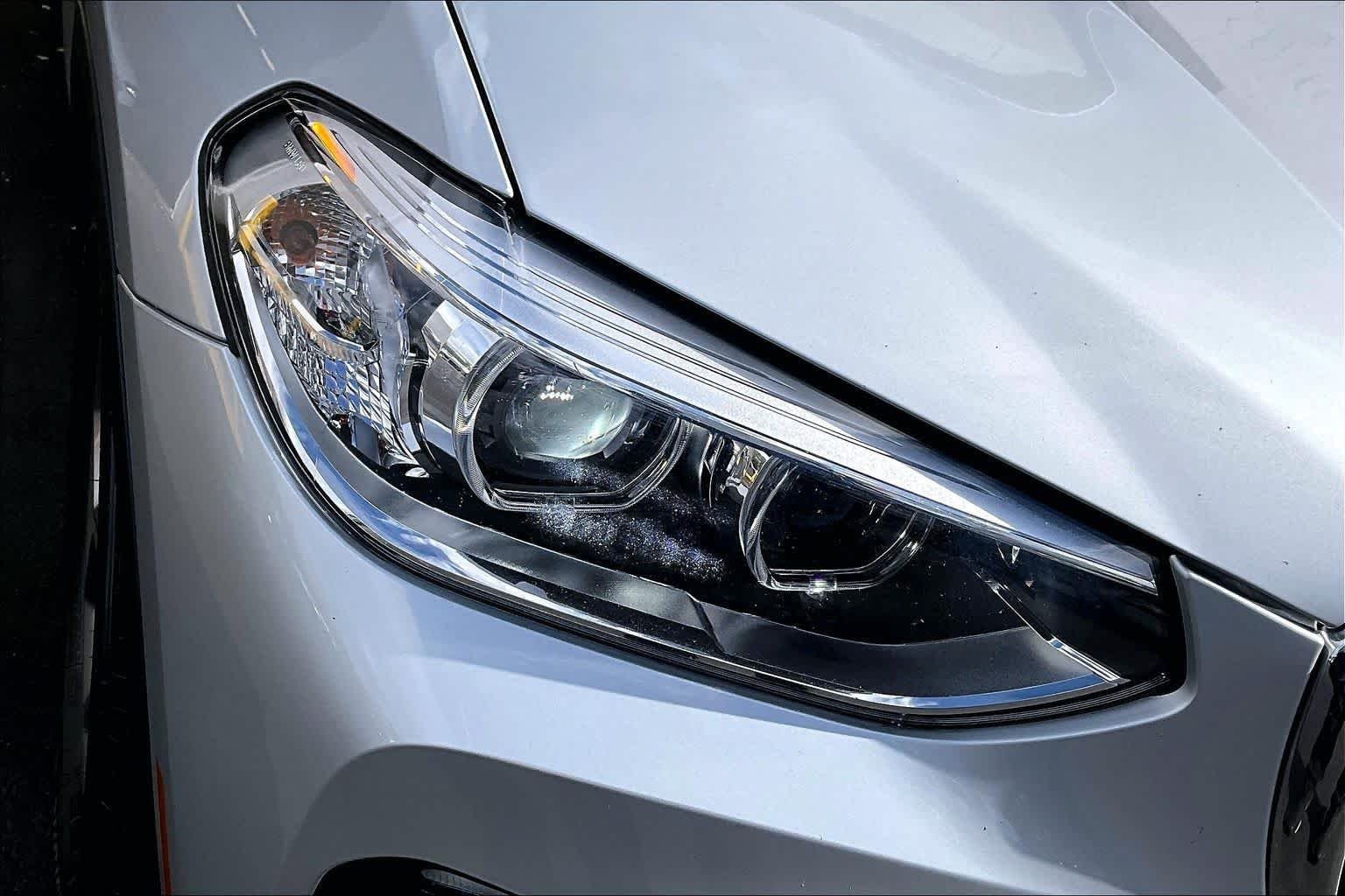 Used 2020 Glacier Silver Metallic BMW xDrive30i image 27