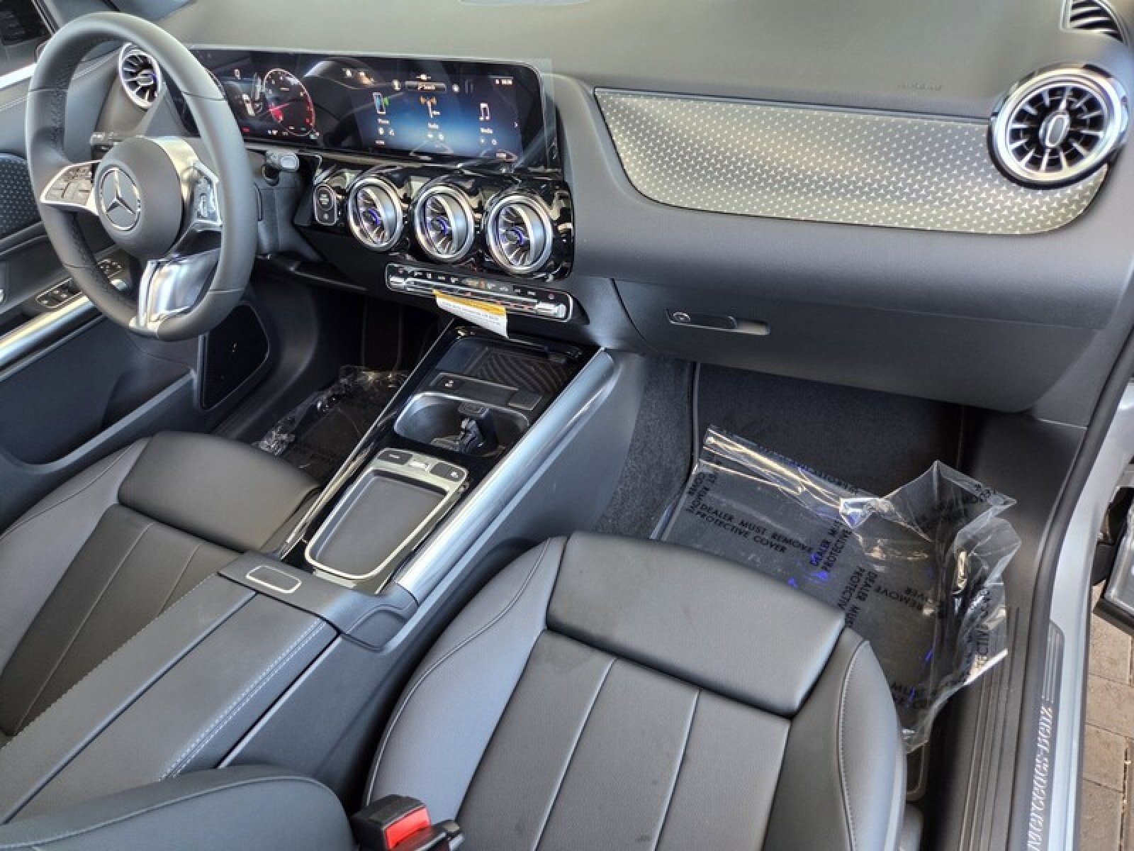 New 2026 Cirrus Silver Metallic Mercedes-Benz GLA 250 SUV image 18