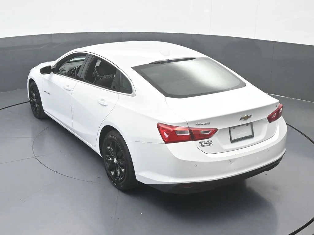 Used 2024 Summit White Chevrolet LT image 45